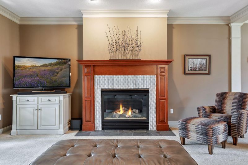 4943 Lilac Way N, Lake Elmo, MN 55042