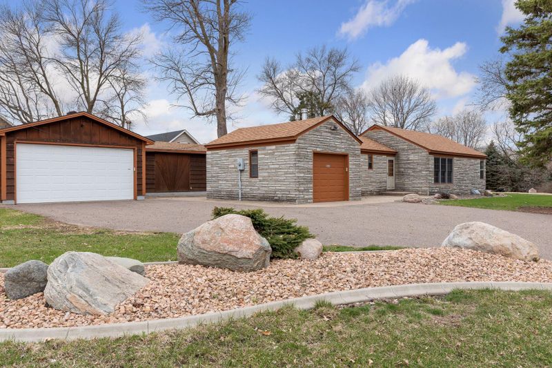 10501 W River Rd, Brooklyn Park, MN 55443