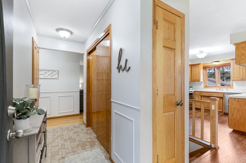 945 South St, Anoka, MN 55303