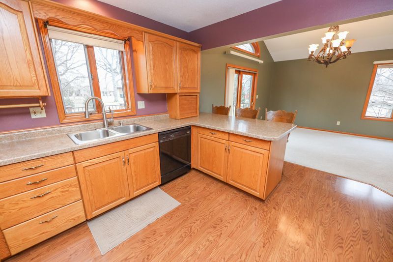 2015 Autumn Dr NW, Alexandria, MN 56308