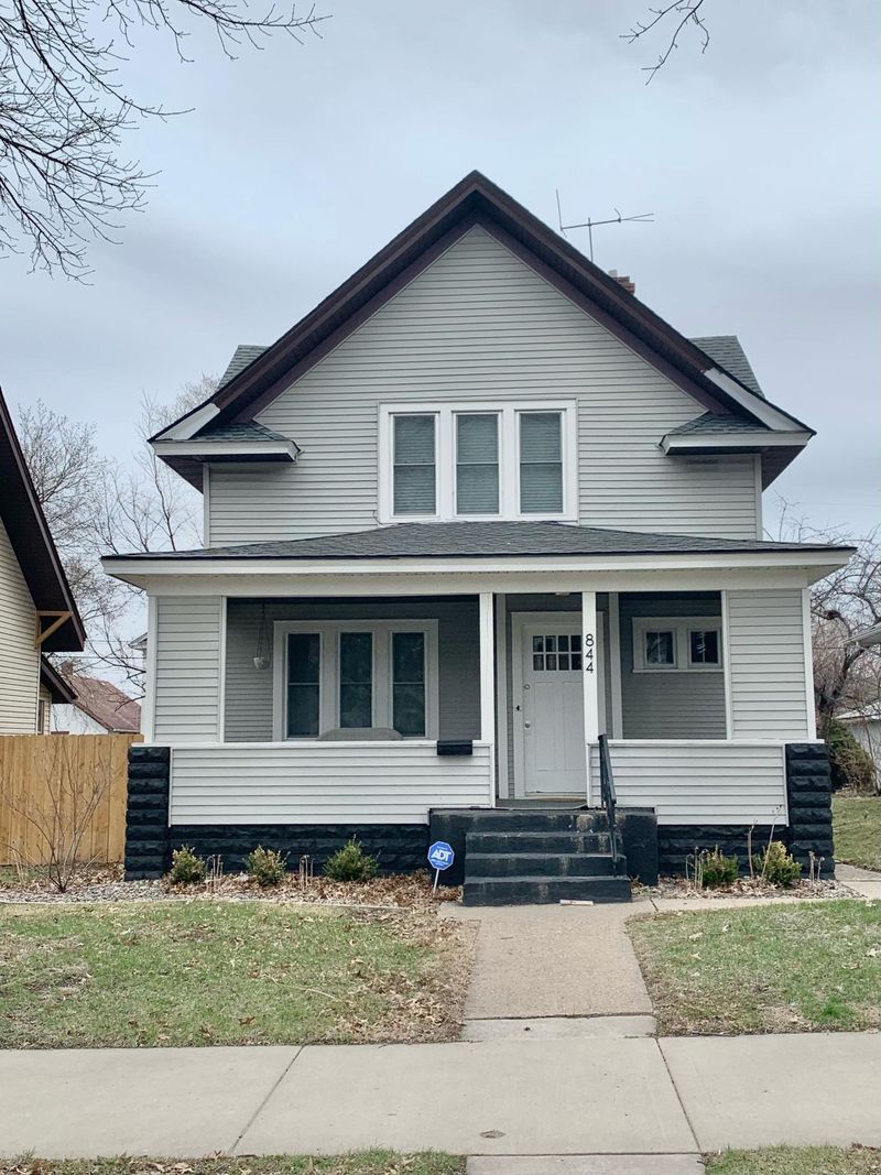 844 Fuller Ave, Saint Paul, MN 55104