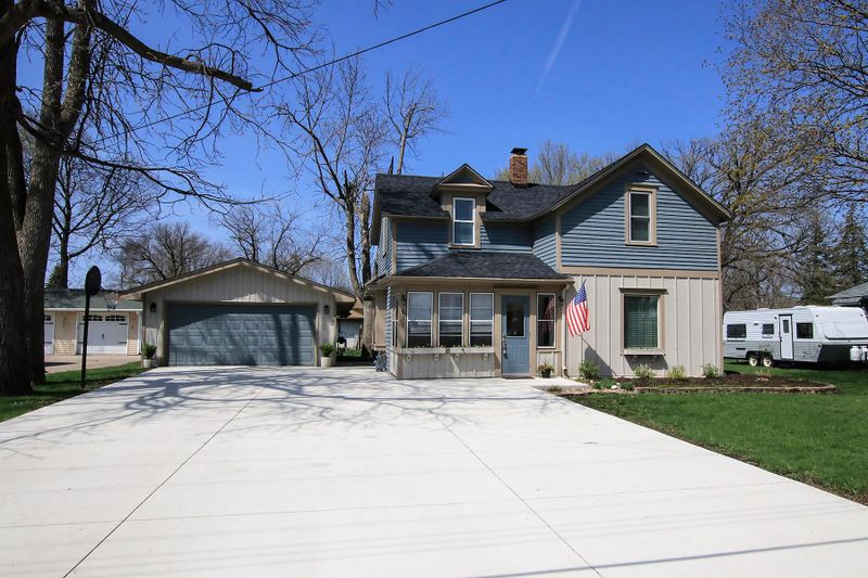 531 3rd St N, Dassel, MN 55325