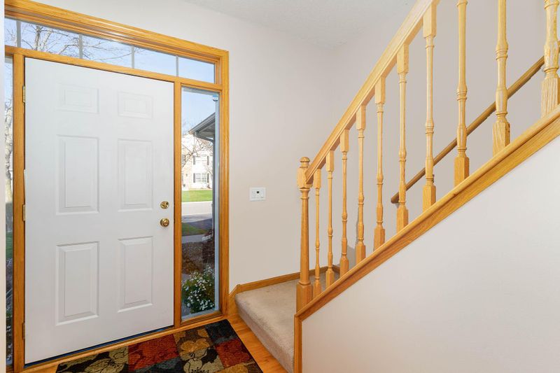 13770 Fair Oak Ct, Apple Valley, MN 55124