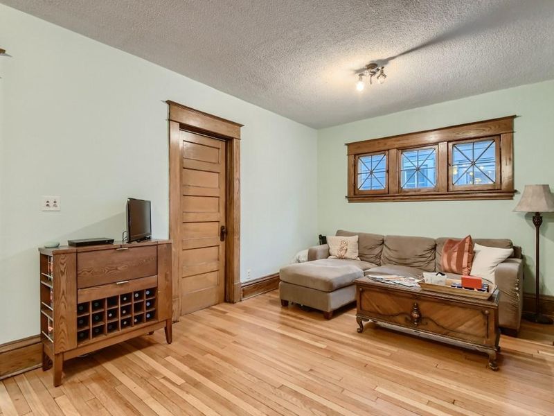 1510 Hague Ave, Saint Paul, MN 55104