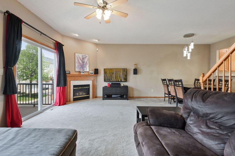 8013 Stratford Cir S, Shakopee, MN 55379