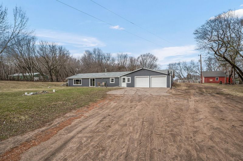 49480 Clover Trl, Rush City, MN 55069