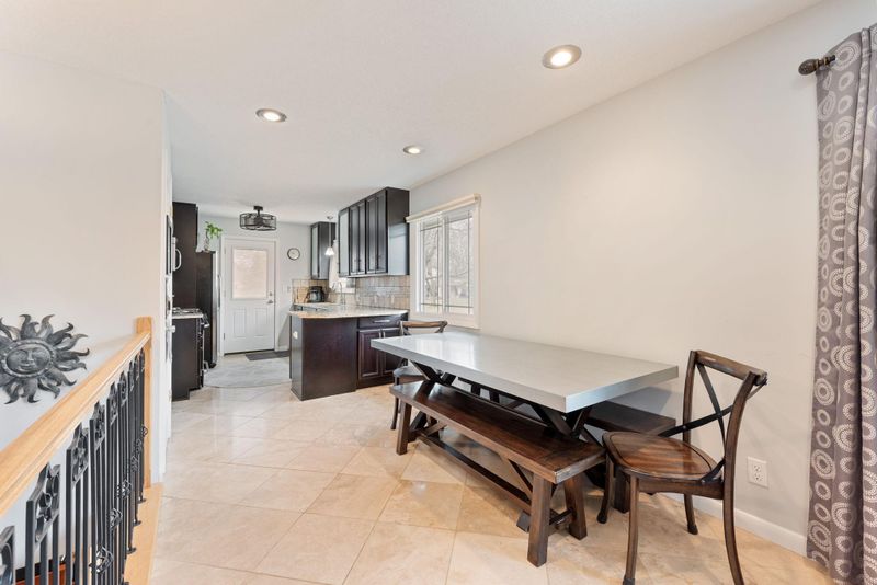 6472 Xenium Ln N, Maple Grove, MN 55311