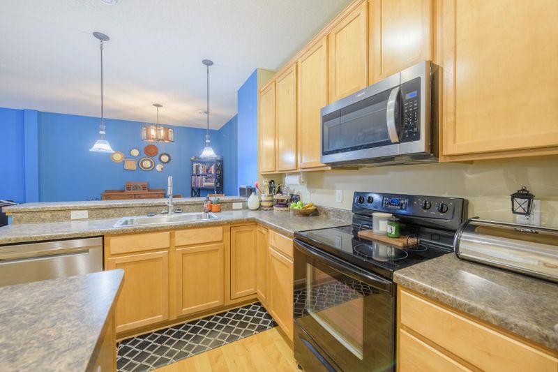 1844 13th St W #1003, Hastings, MN 55033