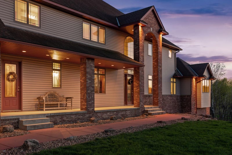 580 317th Ave NW, Cambridge, MN 55008