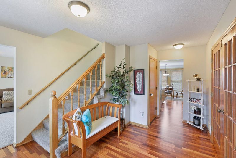 6440 Mere Dr, Eden Prairie, MN 55346