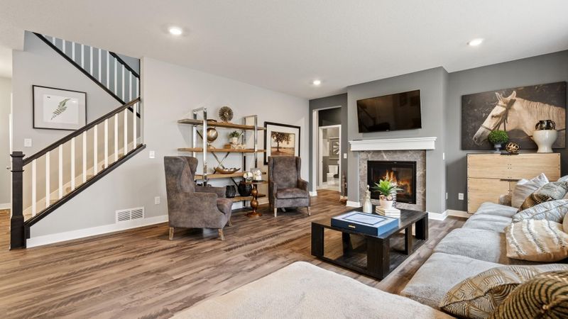 6726 93rd St S, Cottage Grove, MN 55016