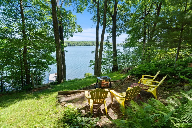 1887 Peer Ave, Saint Croix Falls, WI 54024
