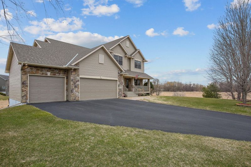20174 Explorer Ct N, Forest Lake, MN 55025