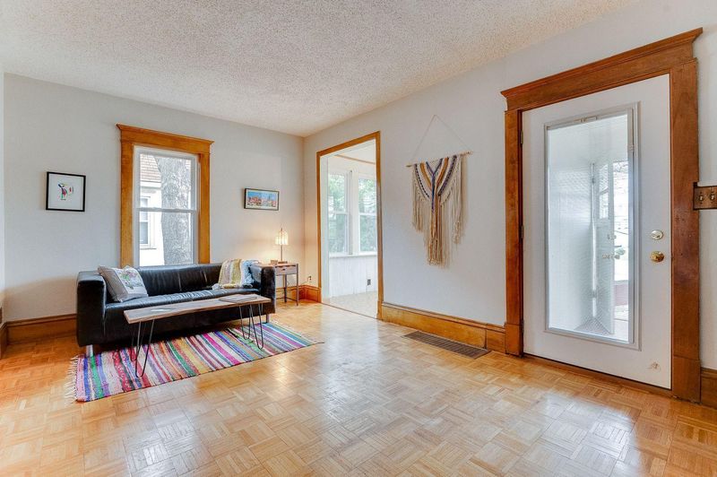 1327 Van Buren Ave, Saint Paul, MN 55104