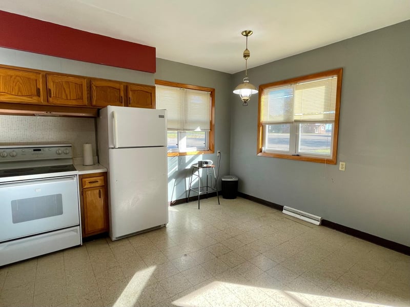 308 3rd St, Lucan, MN 56255