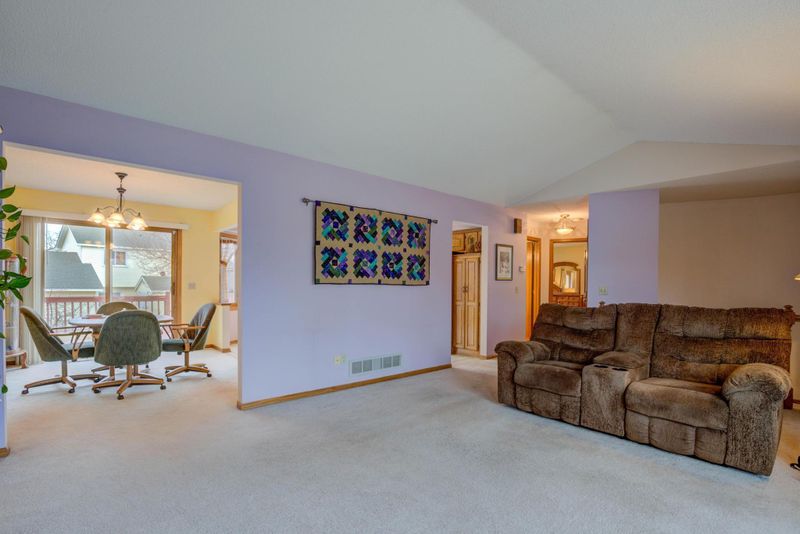 9201 Barrington Ter, Brooklyn Park, MN 55443