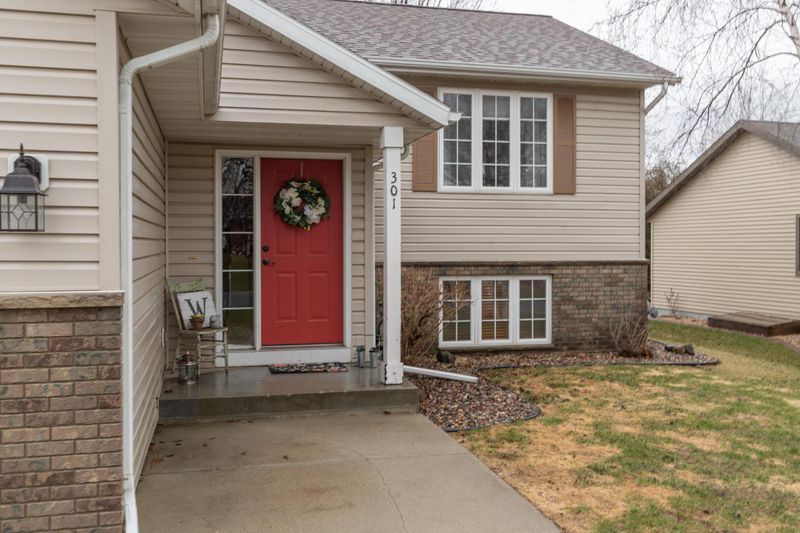 301 12th Ave NW, Kasson, MN 55944