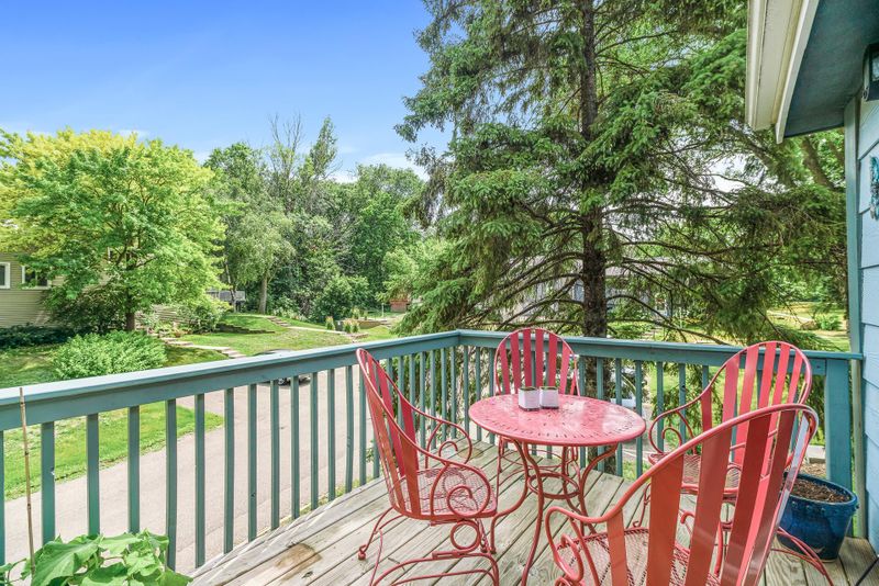 3487 Pilgrim Ln N, Plymouth, MN 55441