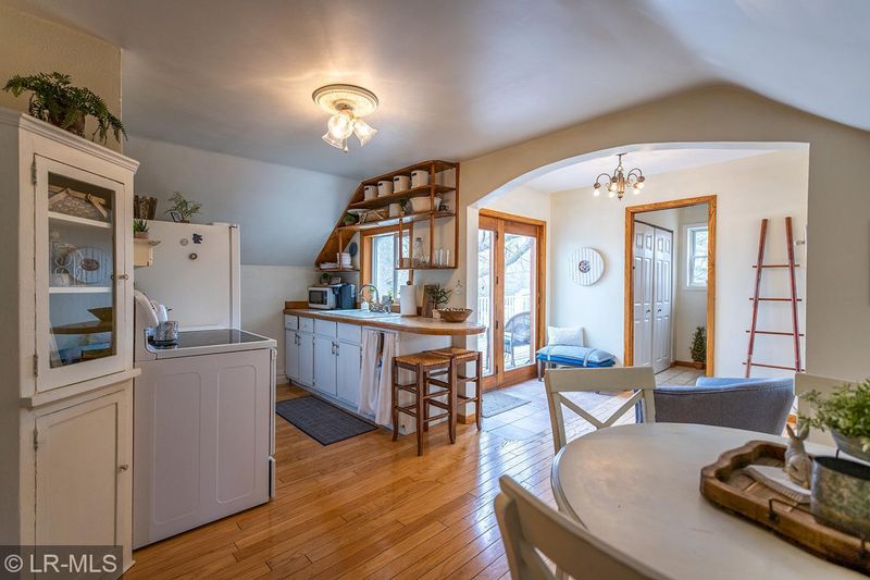 200 N Broadway, Pelican Rapids, MN 56572