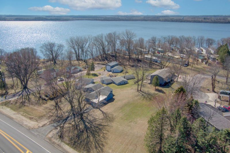 101 State Hwy 60 E, Elysian, MN 56028