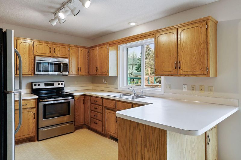 13220 Marigold St NW, Coon Rapids, MN 55448