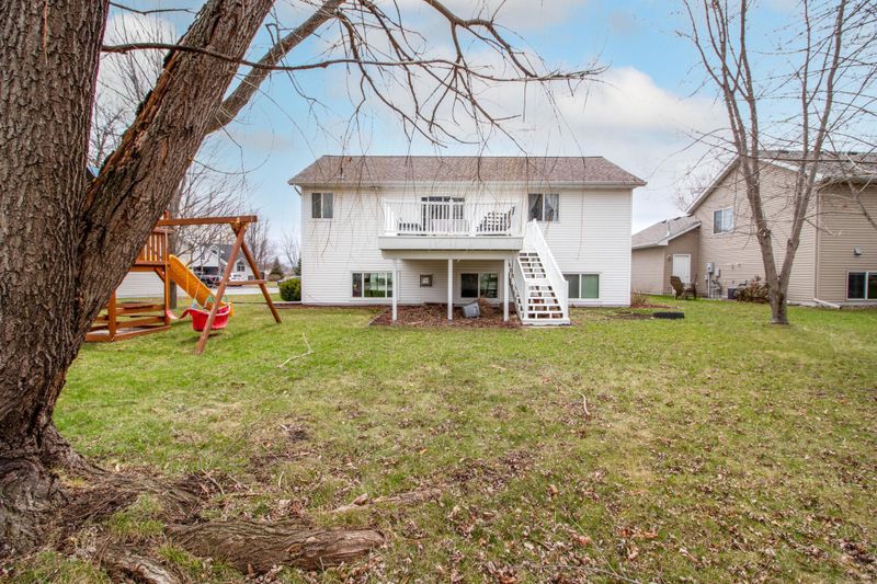 1319 Stone Ridge Rd, Sauk Rapids, MN 56379