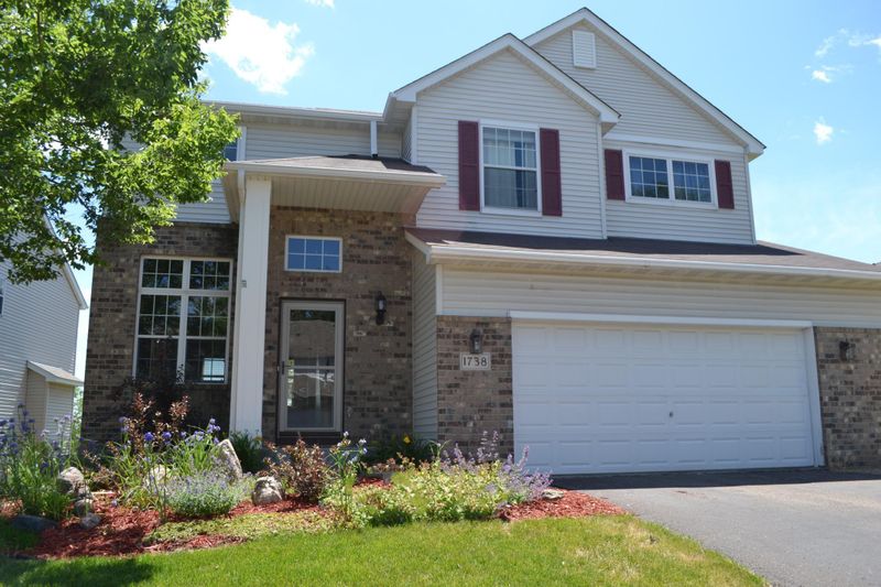 1738 Elm St, White Bear Lake, MN 55110