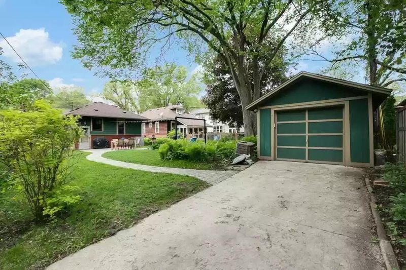 4943 38th Ave S, Minneapolis, MN 55417