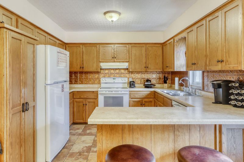 5577 Regis Trl NE, Fridley, MN 55432