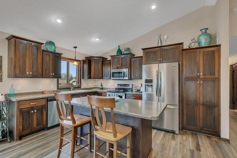 826 Morningside Loop, Saint Joseph, MN 56374