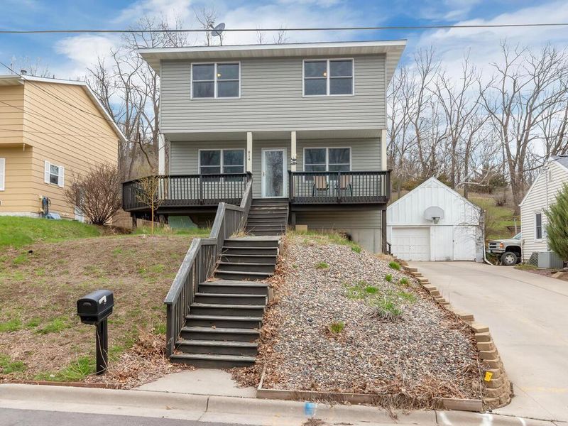 814 Hawthorn St, Red Wing, MN 55066