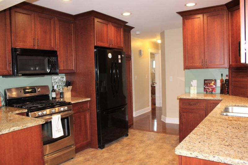 775 Summit Dr, Fairmont, MN 56031
