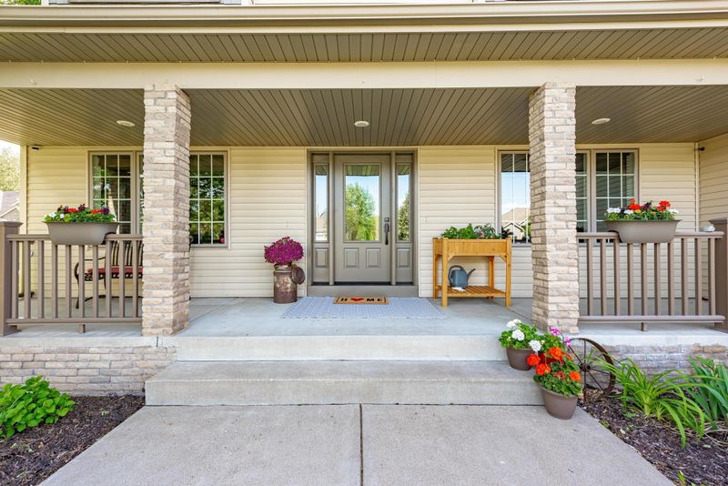 15012 Raven St NW, Andover, MN 55304