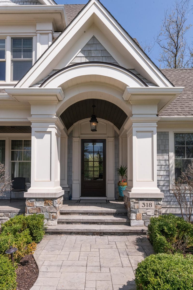 318 Bushaway Rd, Wayzata, MN 55391
