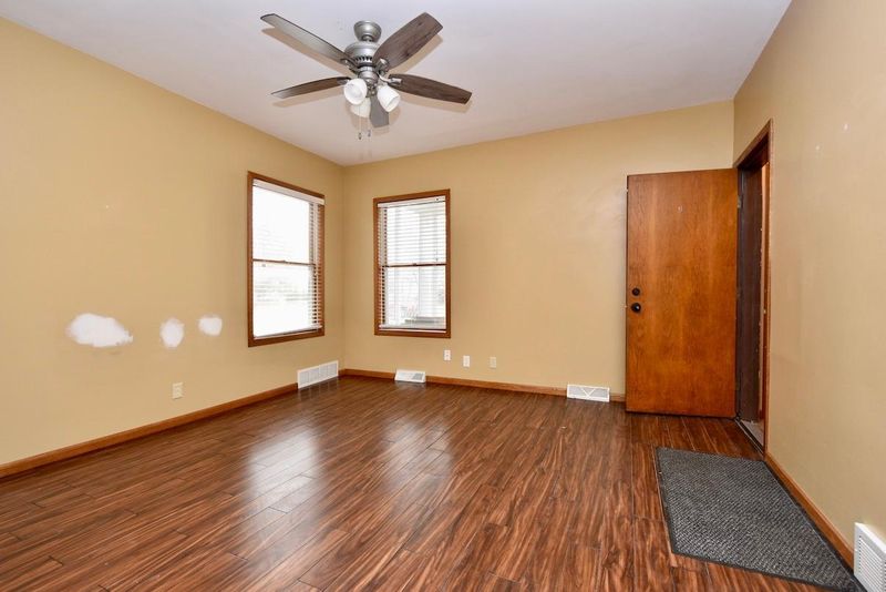 306 E 4th St, Winona, MN 55987