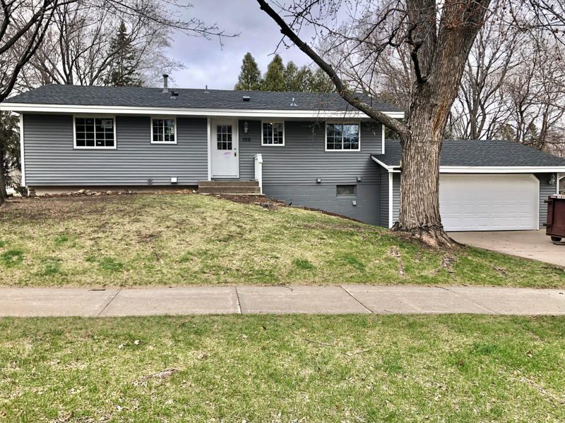 100 E 130th St, Burnsville, MN 55337