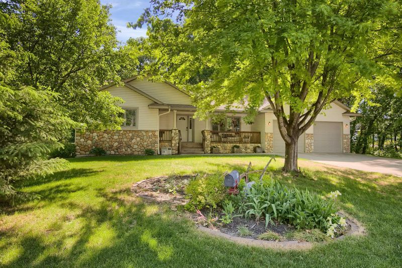 145 Hunters Pa, Annandale, MN 55302