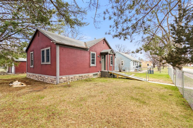 824 11th Ave NE, Brainerd, MN 56401