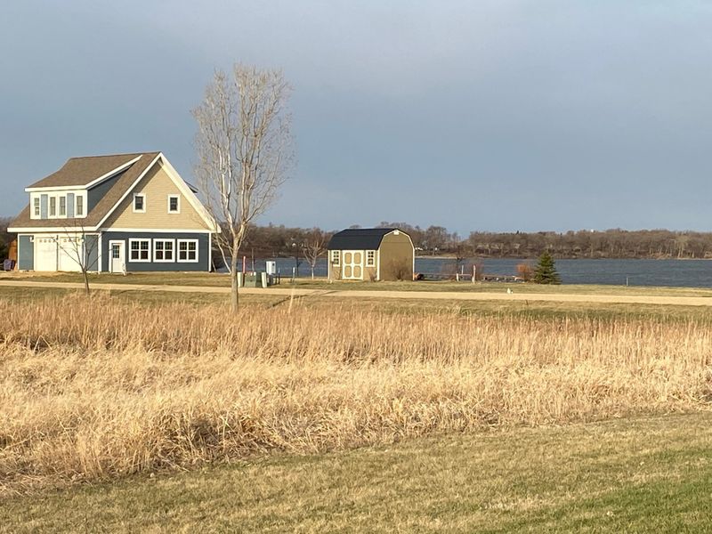 2435 Henry Dr, Ivanhoe, MN 56142