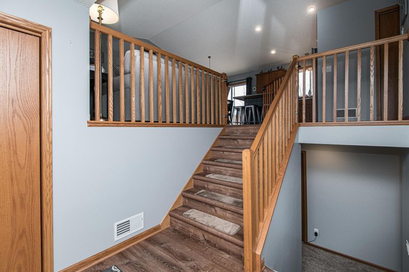 2852 Monroe Dr NW, Rochester, MN 55901