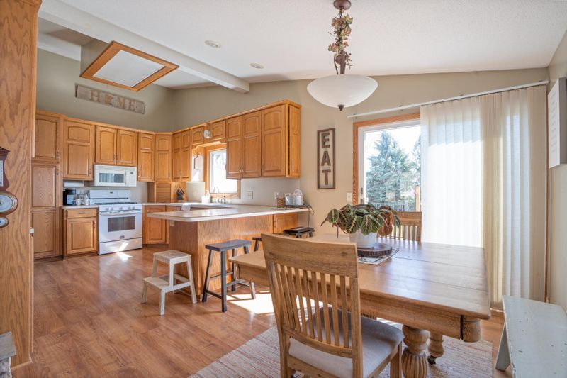 1109 3rd St SW, Willmar, MN 56201
