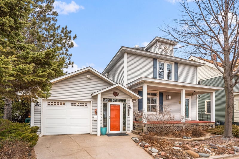 1026 S Lake Ave, Duluth, MN 55802