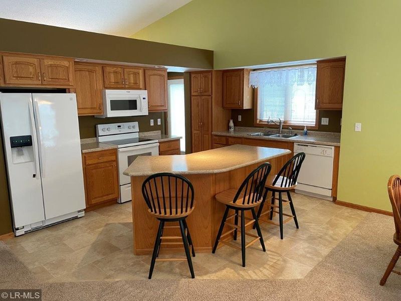 705 W Cedar Ave, Fergus Falls, MN 56537