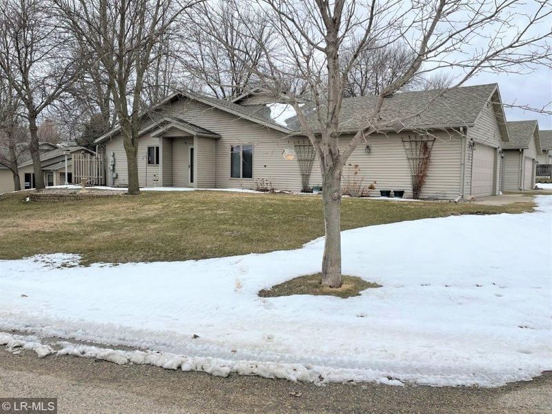 705 W Cedar Ave, Fergus Falls, MN 56537