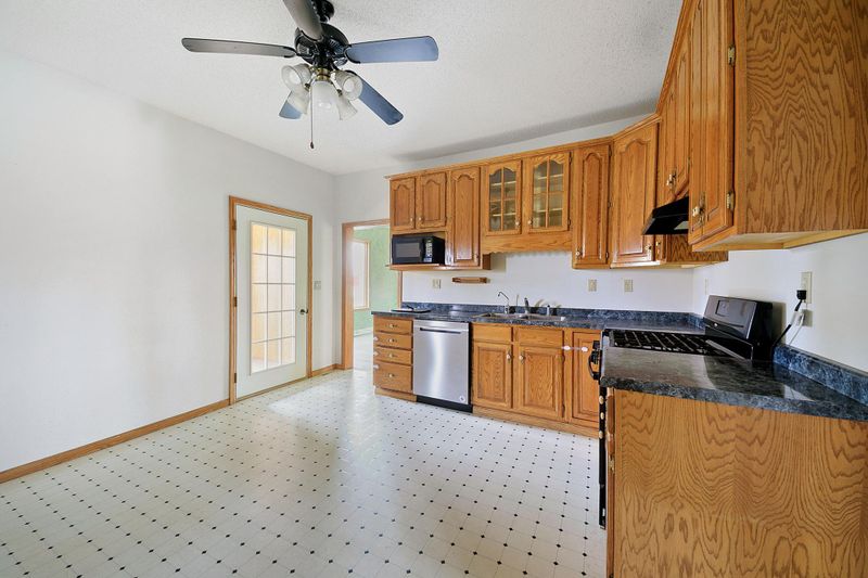 N5918 490th St, Ellsworth, WI 54011