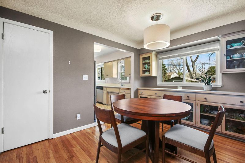 2130 Western Ave N, Roseville, MN 55113