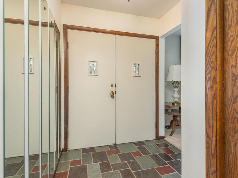 10449 Colorado Rd, Bloomington, MN 55438