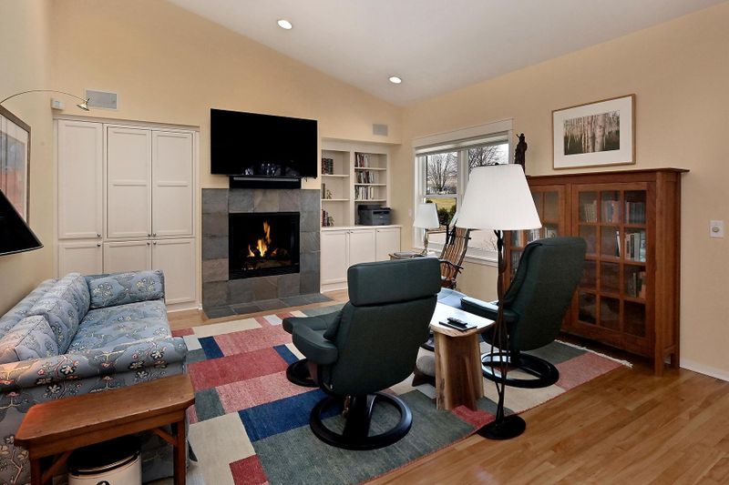 756 Widsten Cir, Wayzata, MN 55391