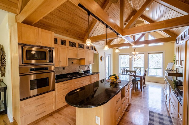 8916 Breezy Point Dr, Breezy Point, MN 56472