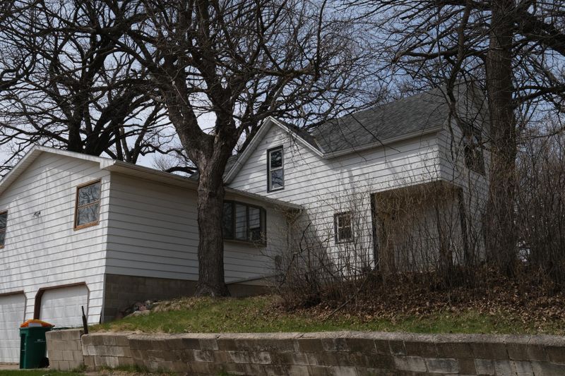 201 Cush St, Jackson, MN 56143